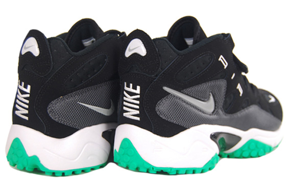 Nike Air Turf Raider Black Grey Green 1