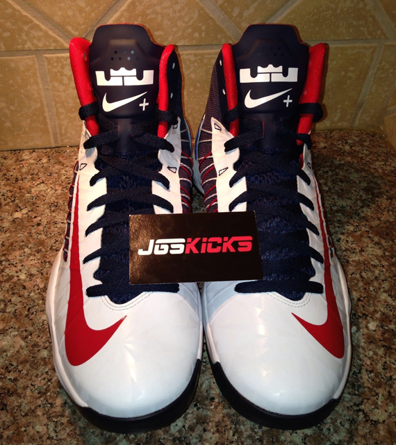 Nike Hyperdunk 2012 - LeBron James 