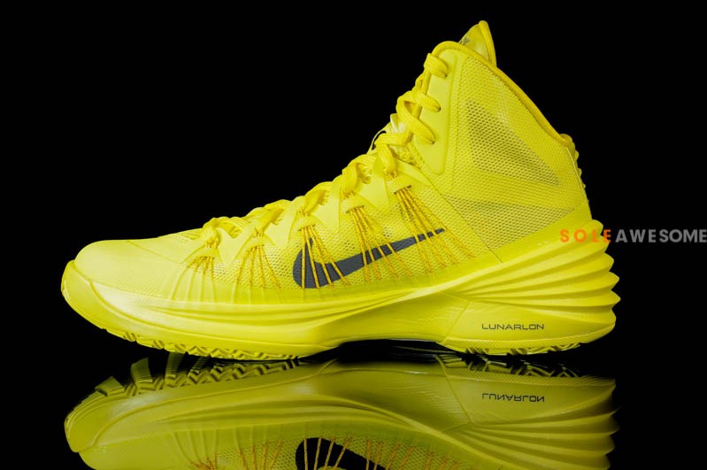 Nike Hyperdunk 2013 Sonic Yellow 2