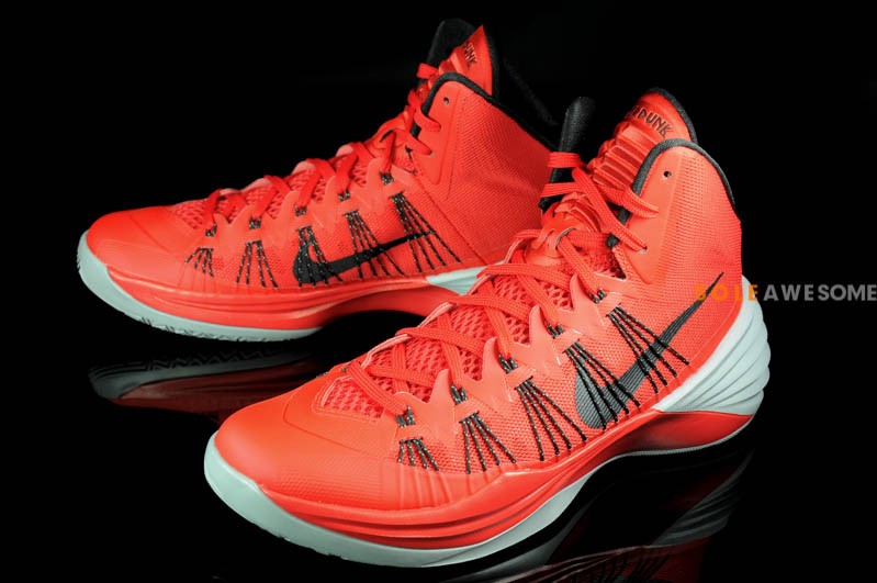 Nike Hyperdunk 2013 University Red Black 12
