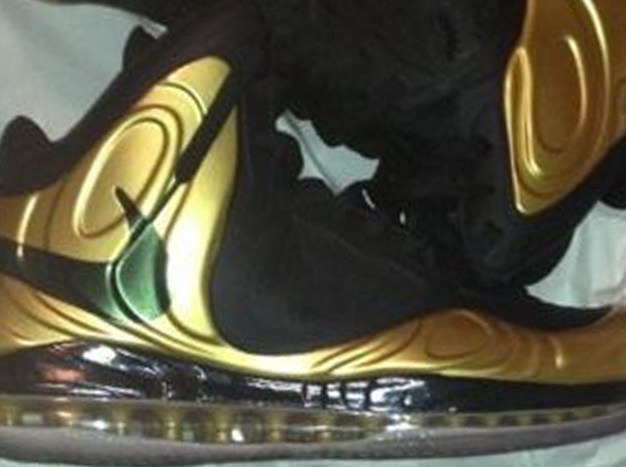 Nike Air Max Hyperposite - Gold - Black