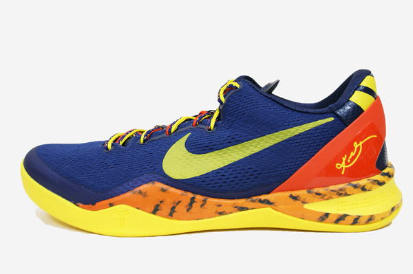 Nike Kobe 8 Deep Royal Blue Tour Yellow Midnight Navy 01