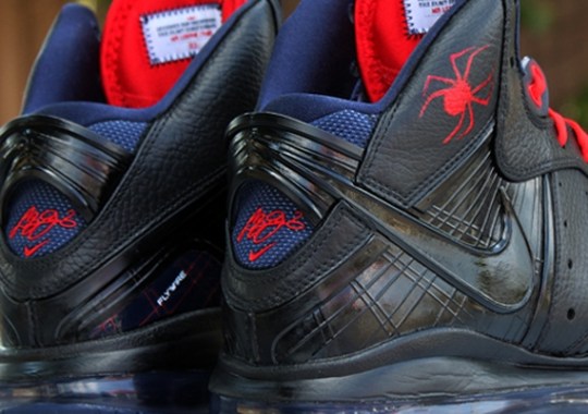 nike lebron 8 black widow customs