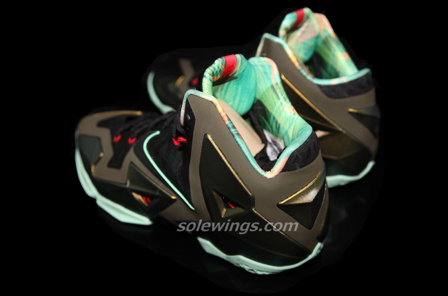 Nike Lebron Xi Parachut Gold Arctic Green Dark Loden Black 05