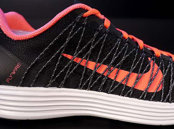 Nike Lunaracer 3 Black Orange Pink