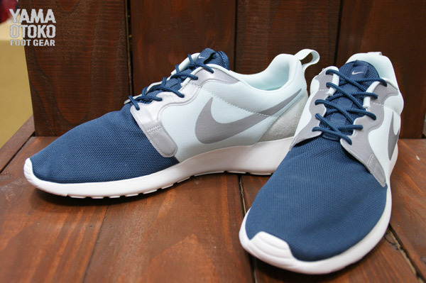 Nike Roshe Run Hyp Fiberglass Squadron Blue 2
