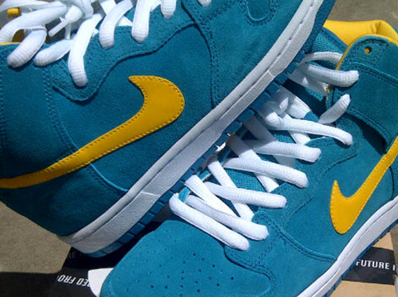 Nike Sb Dunk High Tropical Teal University Gold