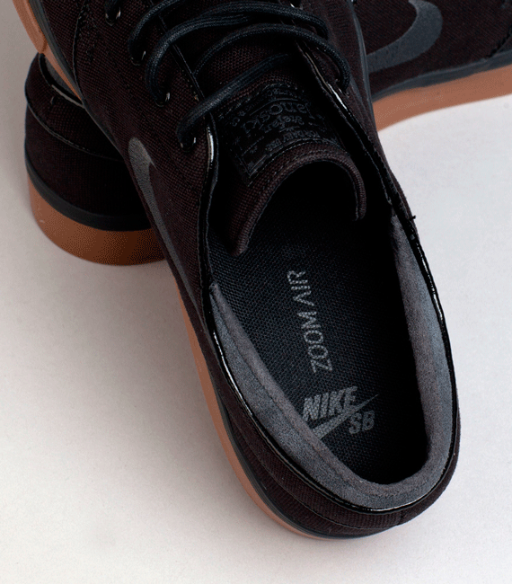 Sb janoski black outlet anthracite gum