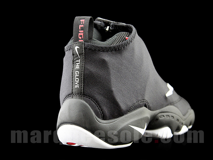Nike The Glove Black White 7
