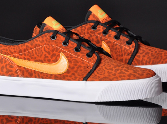 Nike Toki Low Premium FB “Orange Leopard”