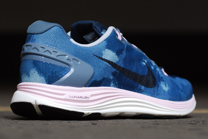Nike Wmns Lunarglide 5 Blue Camo 3