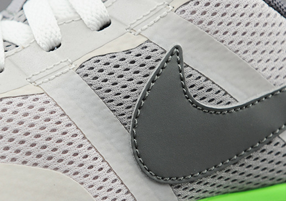 Nike Wmns Pegasus 83 30 Grey Lime