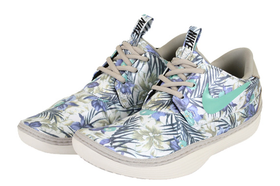 Nike Wmns Solarsoft Moccasin Floral Stone Crystal Mint 01