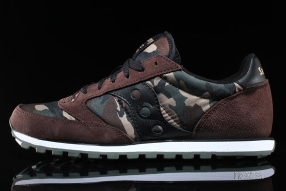camouflage saucony shoes