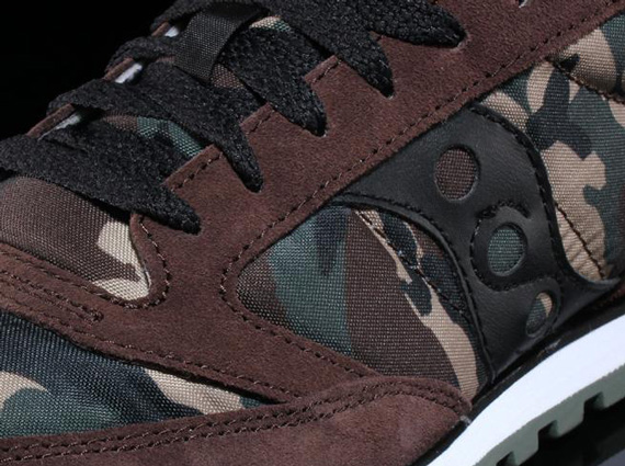 saucony camo