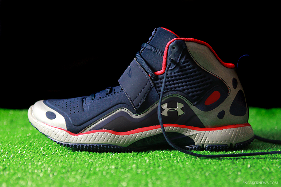 Under Armour Micro G Ion - First Look - WearTesters