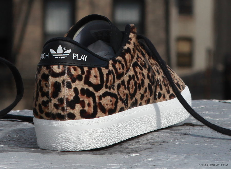 Adidas shop leopardate colorate