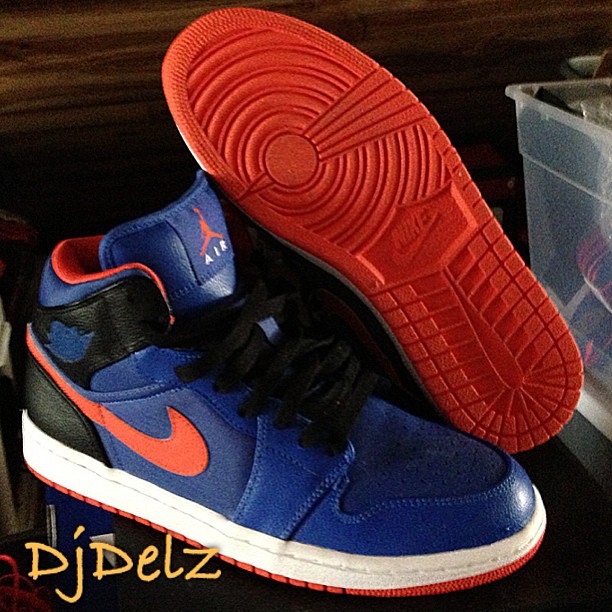 Air Jordan 1 Mid Knicks Sample 02