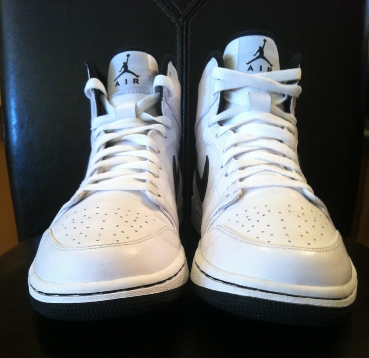Air Jordan 1 White Black Release Sample 04