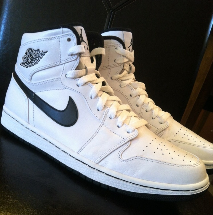 Air Jordan 1 White Black Release Sample 05