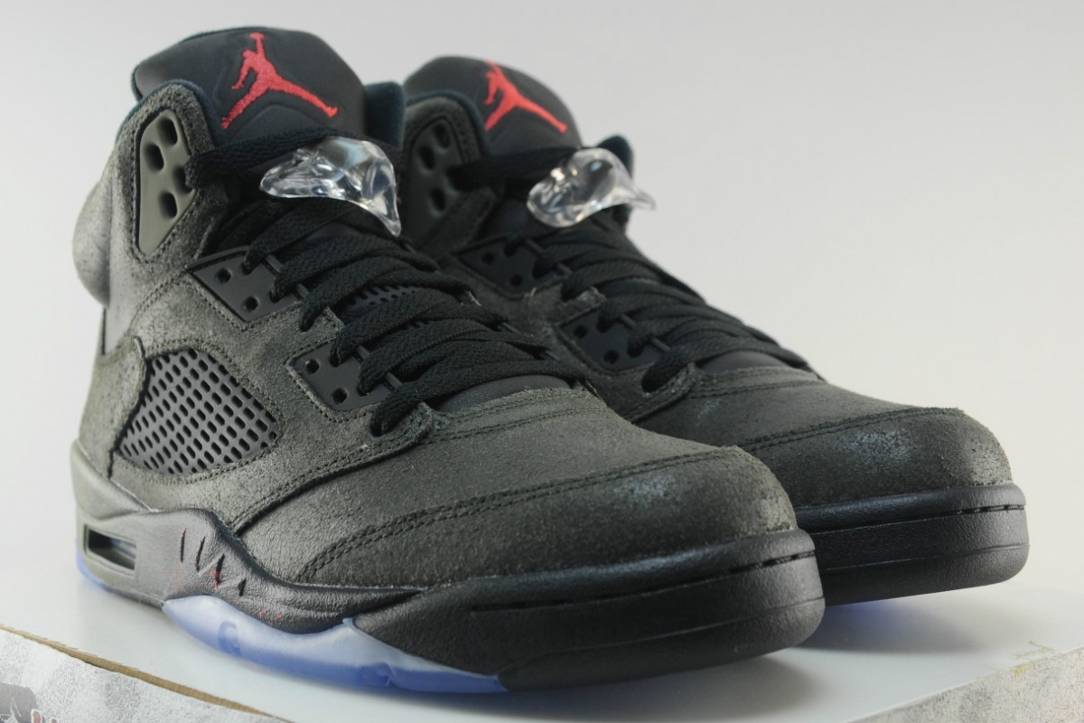 Air Jordan V Fear - Available Early on  