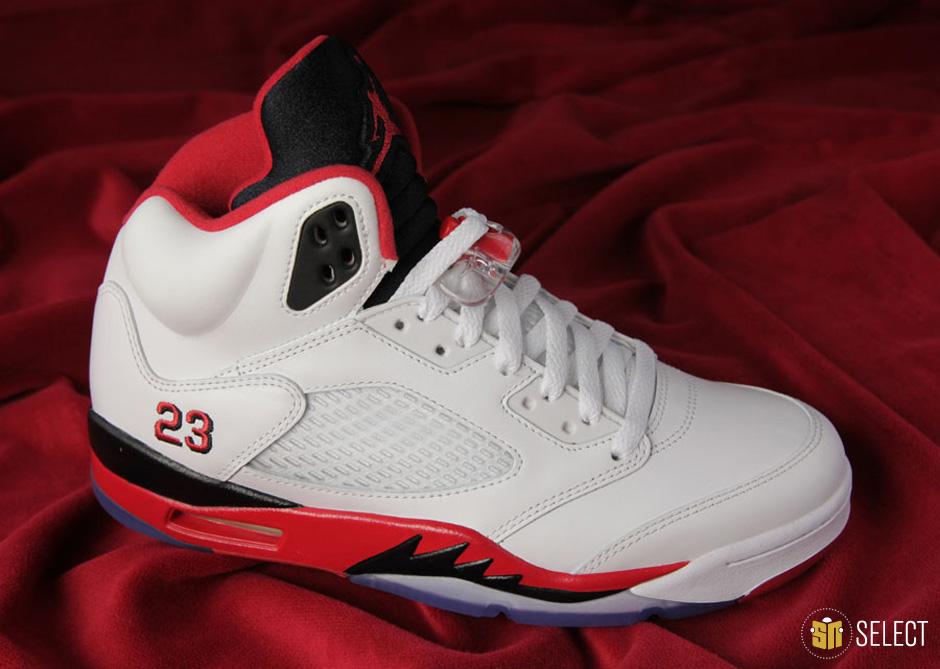 Air Jordan V Fire Red Beauty Shots 3