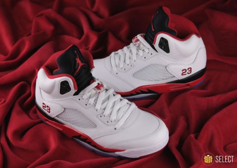 Sneaker News Select: Air Jordan V 