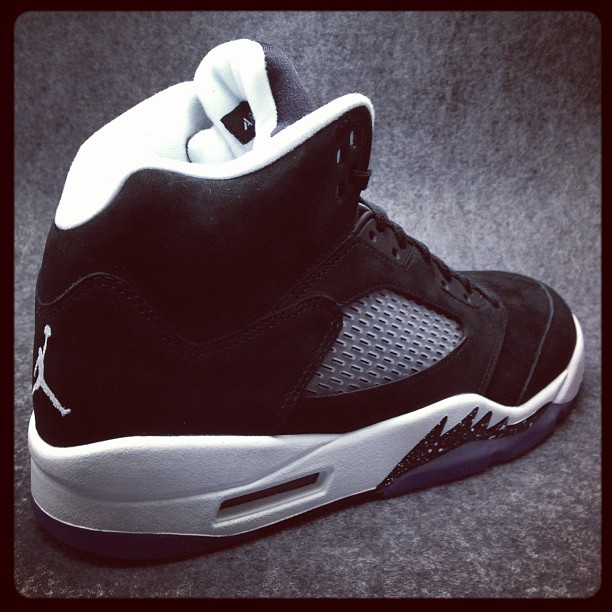 Air Jordan V Oreo 01