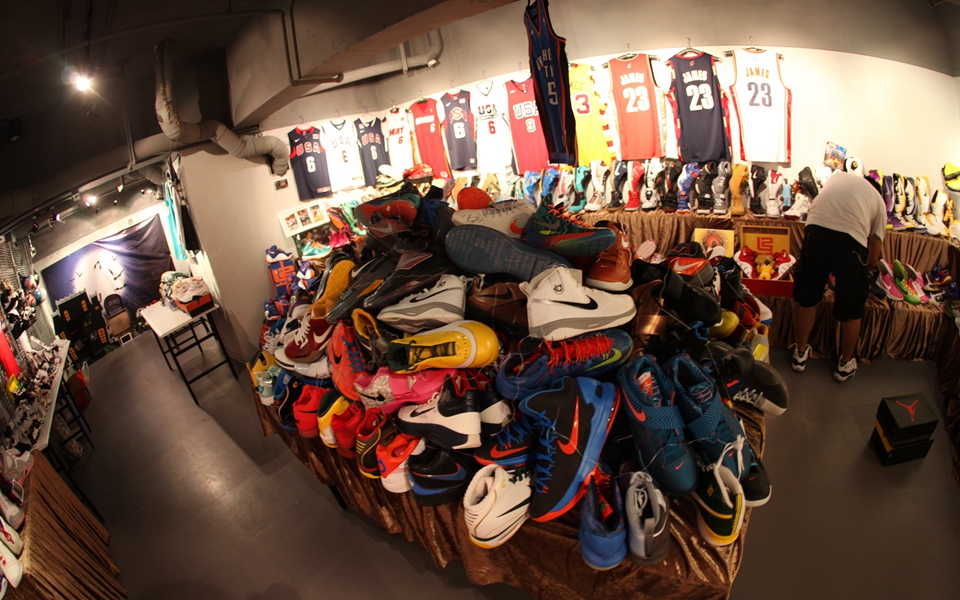 Flying Sneakers Carnival Event Recap 18