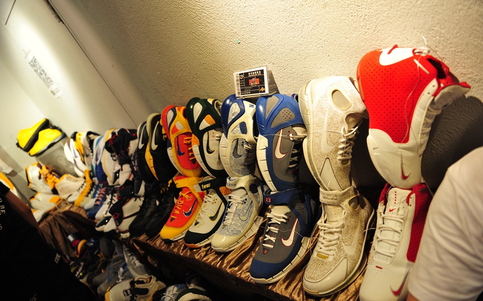 Flying Sneakers Carnival Event Recap 23