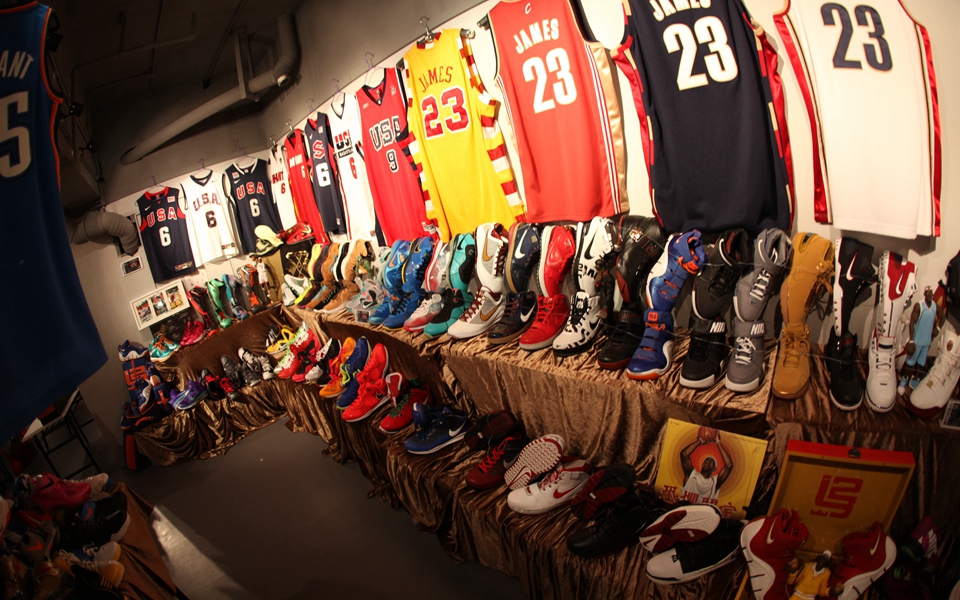 Flying Sneakers Carnival Event Recap 24