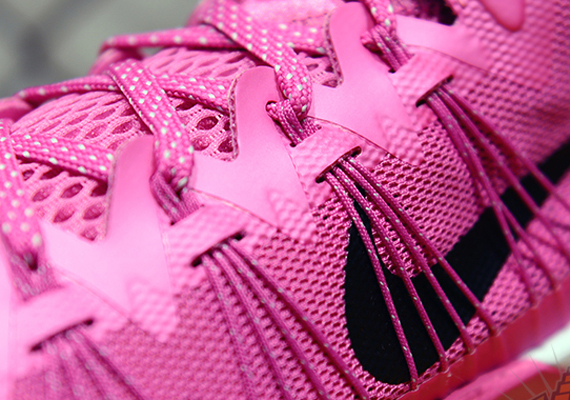 Nike Hyperdunk 2013 “Think Pink”