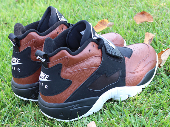 Nike Air Diamond Turf Football 1