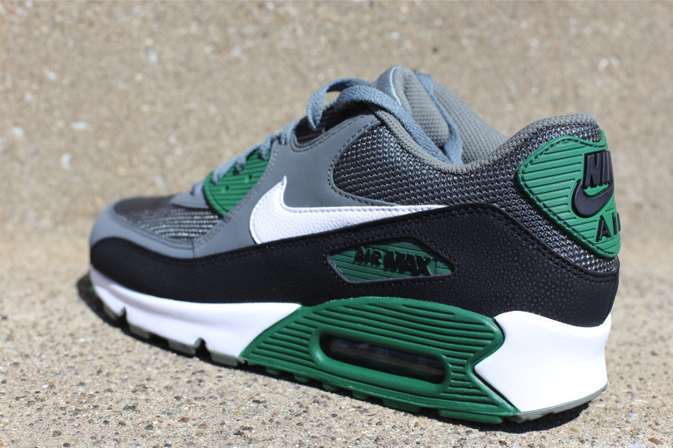 Nike Air Max 90 Mercury Grey Gorge Green 02