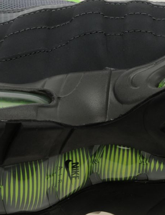 Nike Air Max 95 Dark Grey Flash Lime 01