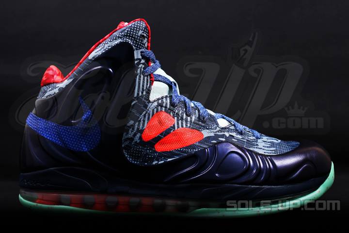 Nike Air Max Hyperposite Blue Red Graphic 7