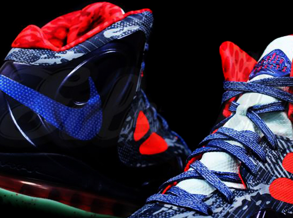 Nike Air Max Hyperposite - Blue/Red Graphic