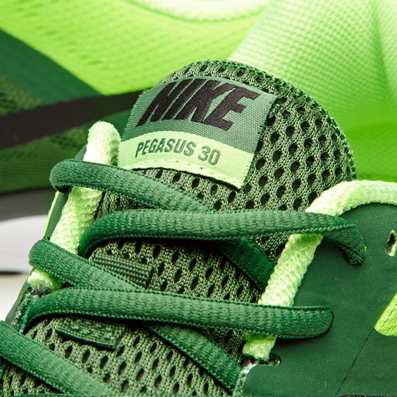 Nike Air Pegasus Fortress Green 5