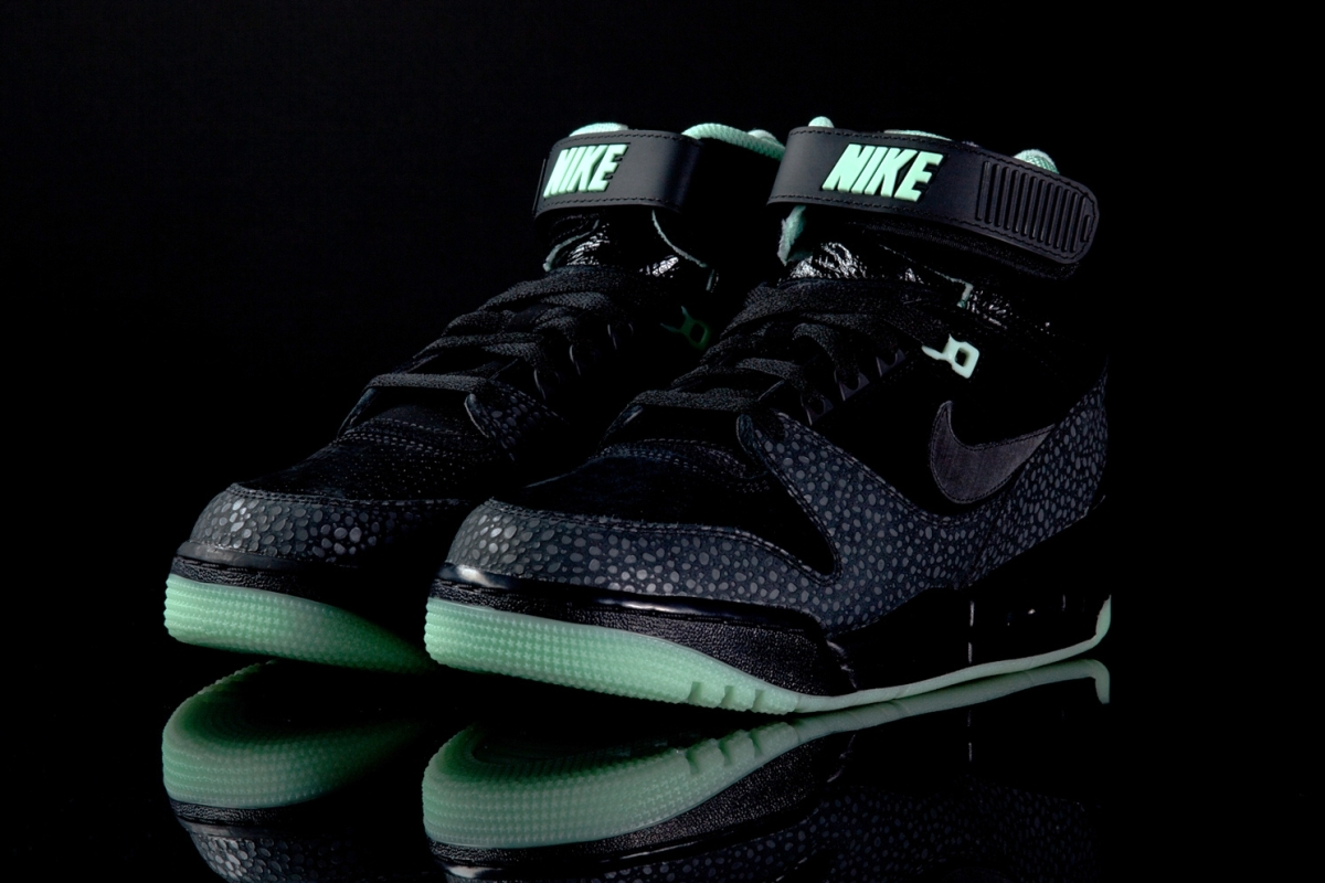 Nike Air Revolution Loverution Pack 04