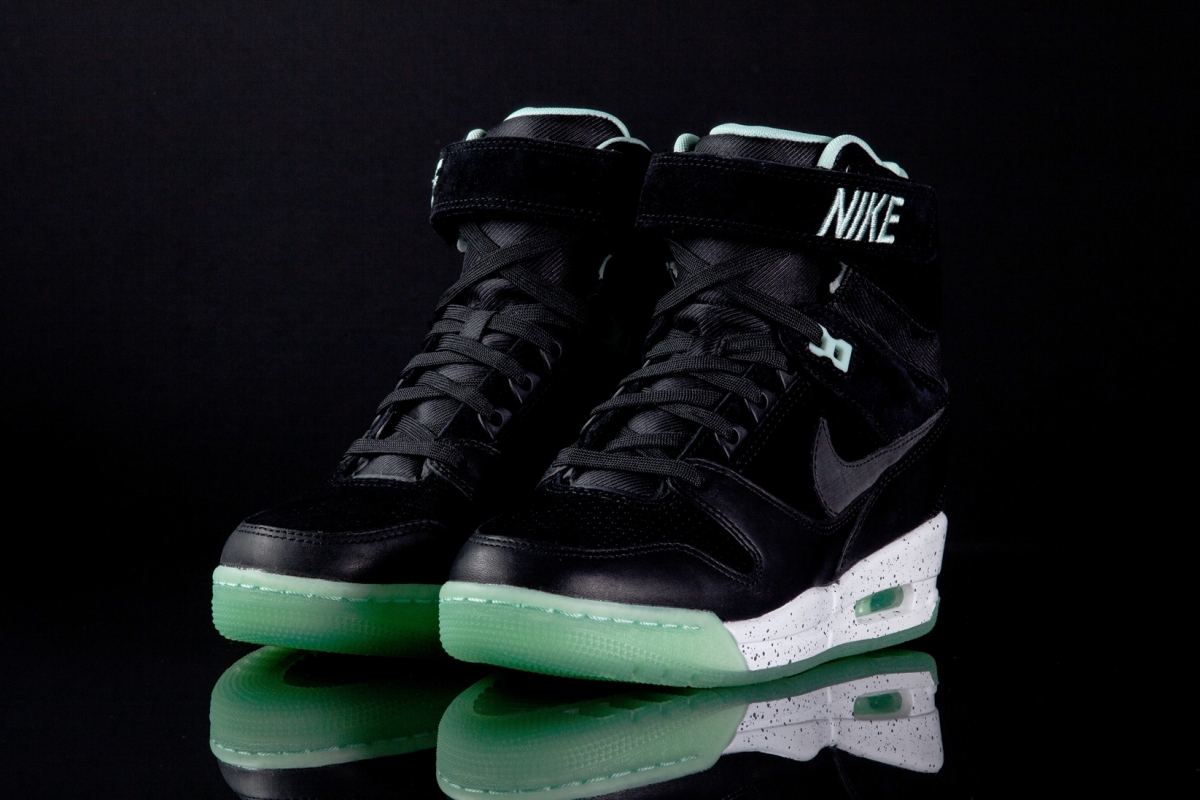 Nike Air Revolution Loverution Pack 06