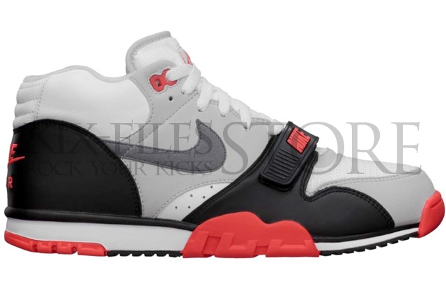 Nike Air Trainer 1 Infrared 01