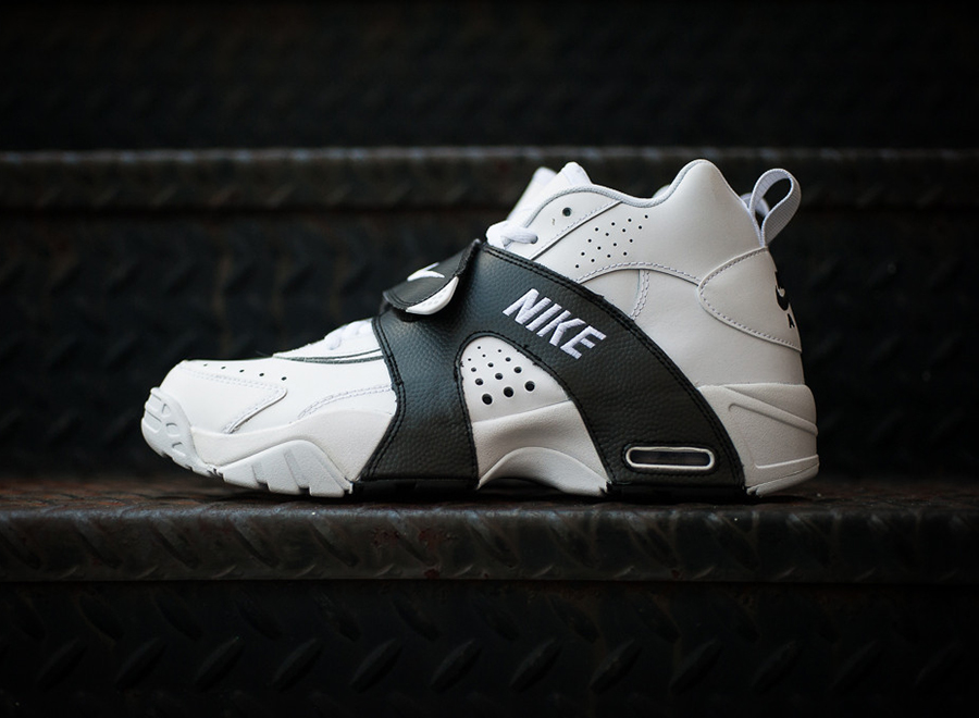 Nike Air Veer - White Black SneakerNews.com