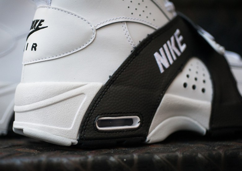 Nike Air Veer – White – Black