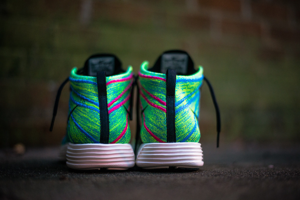 Nike Flyknit Chukka Blue Glow 3