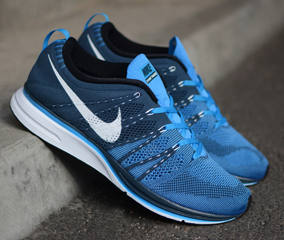 Nike Flyknit Trainer Squadron Blue 21