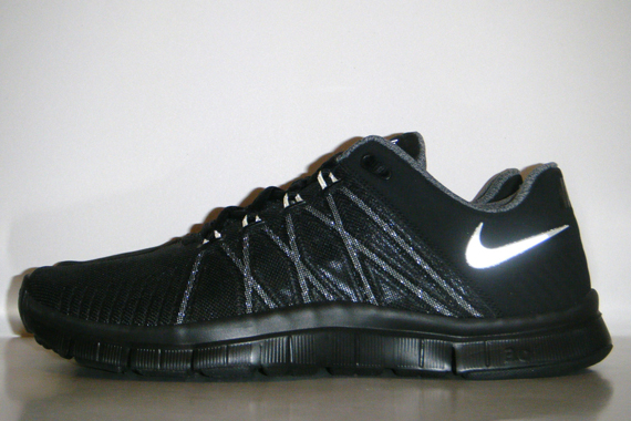 barro Patatas Pila de Nike Free TR 3.0 V2 - 2014 Sample - SneakerNews.com