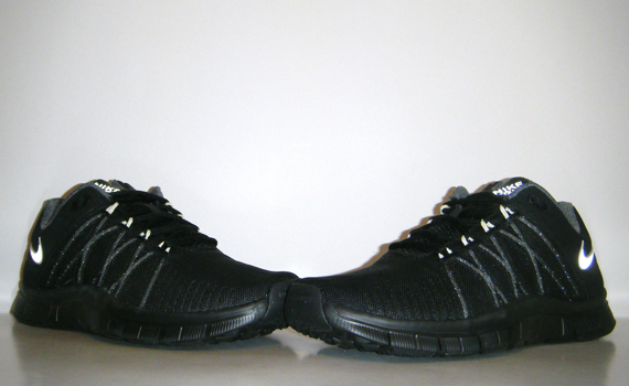 Nike free trainer hot sale 3.0 v2 black