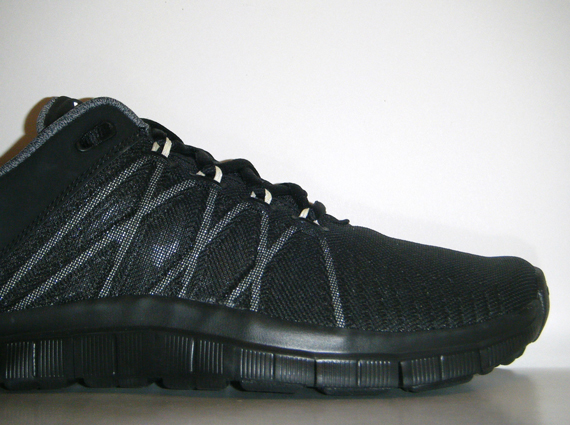 barro Patatas Pila de Nike Free TR 3.0 V2 - 2014 Sample - SneakerNews.com