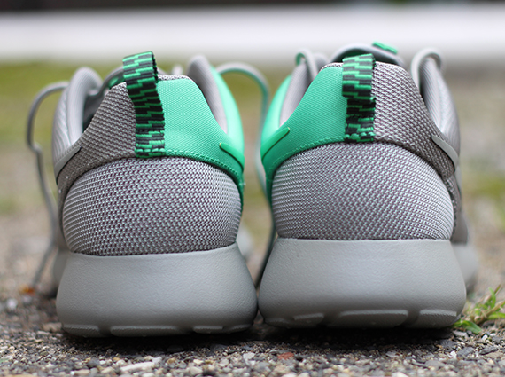 Nike Roshe Run Grey Green 3