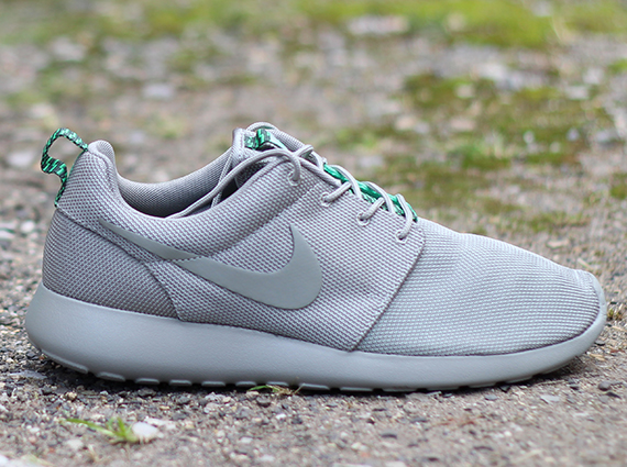 Nike Roshe "Split" - Grey - Green - SneakerNews.com